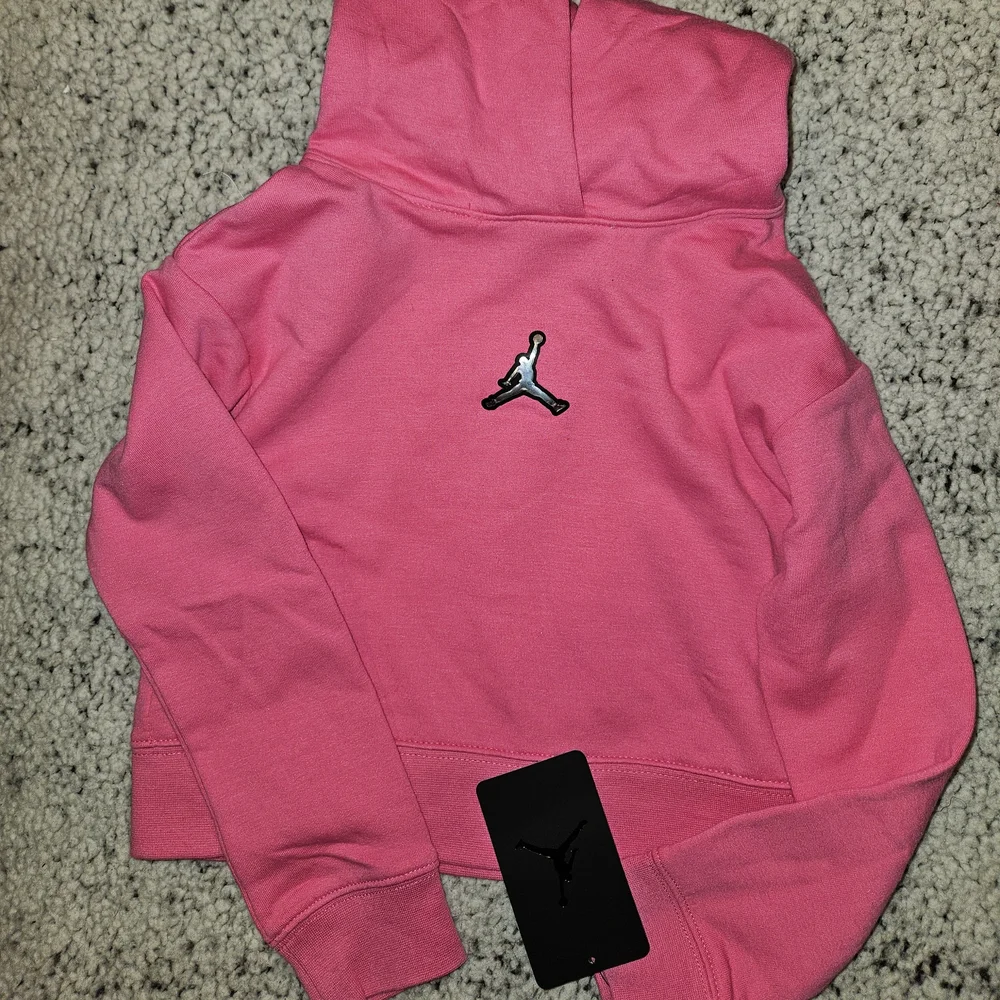 SALE Jordan Pink Sightly Cropped Hoodie - Kids 4